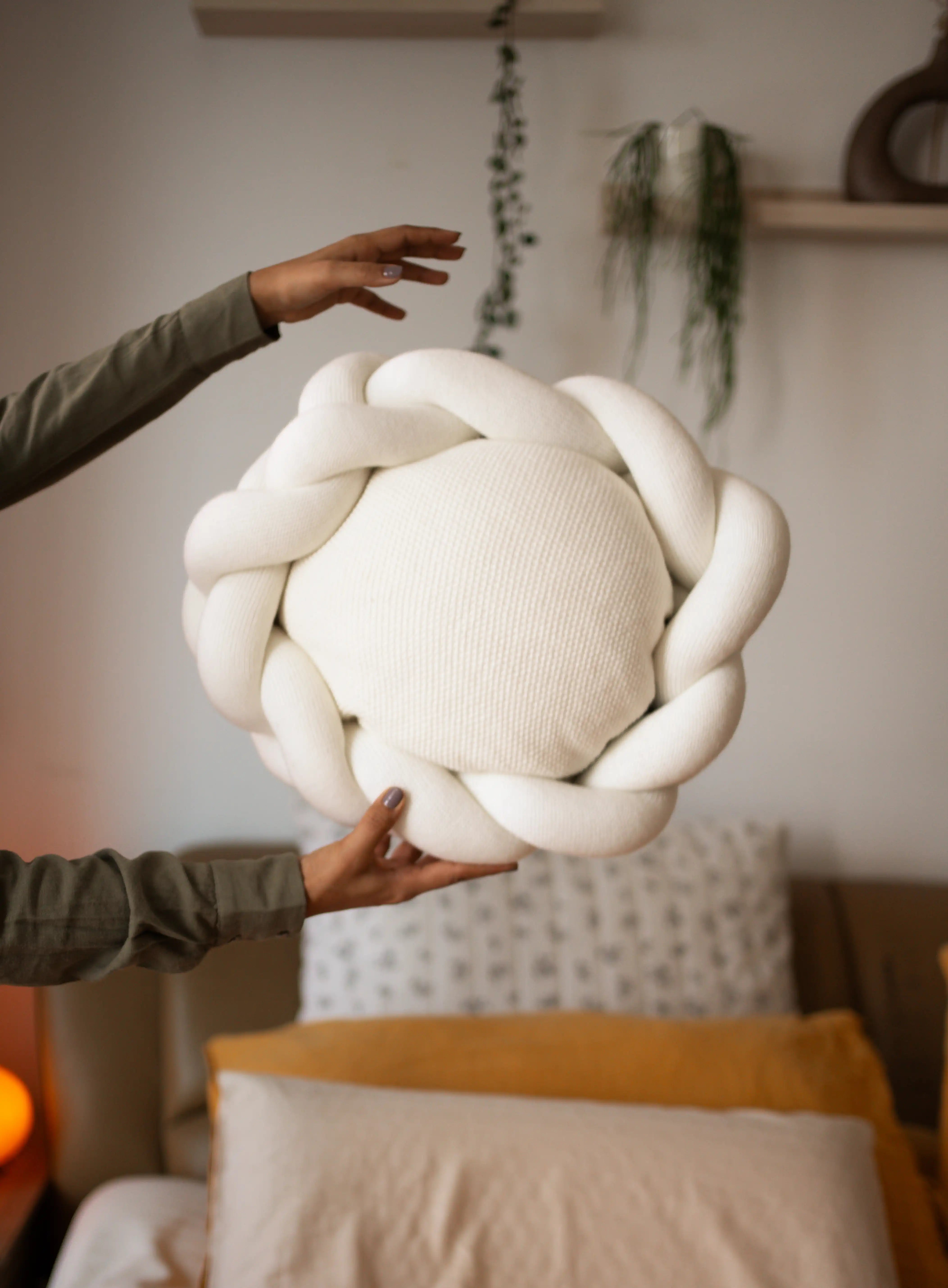 Halo Nest Cushion
