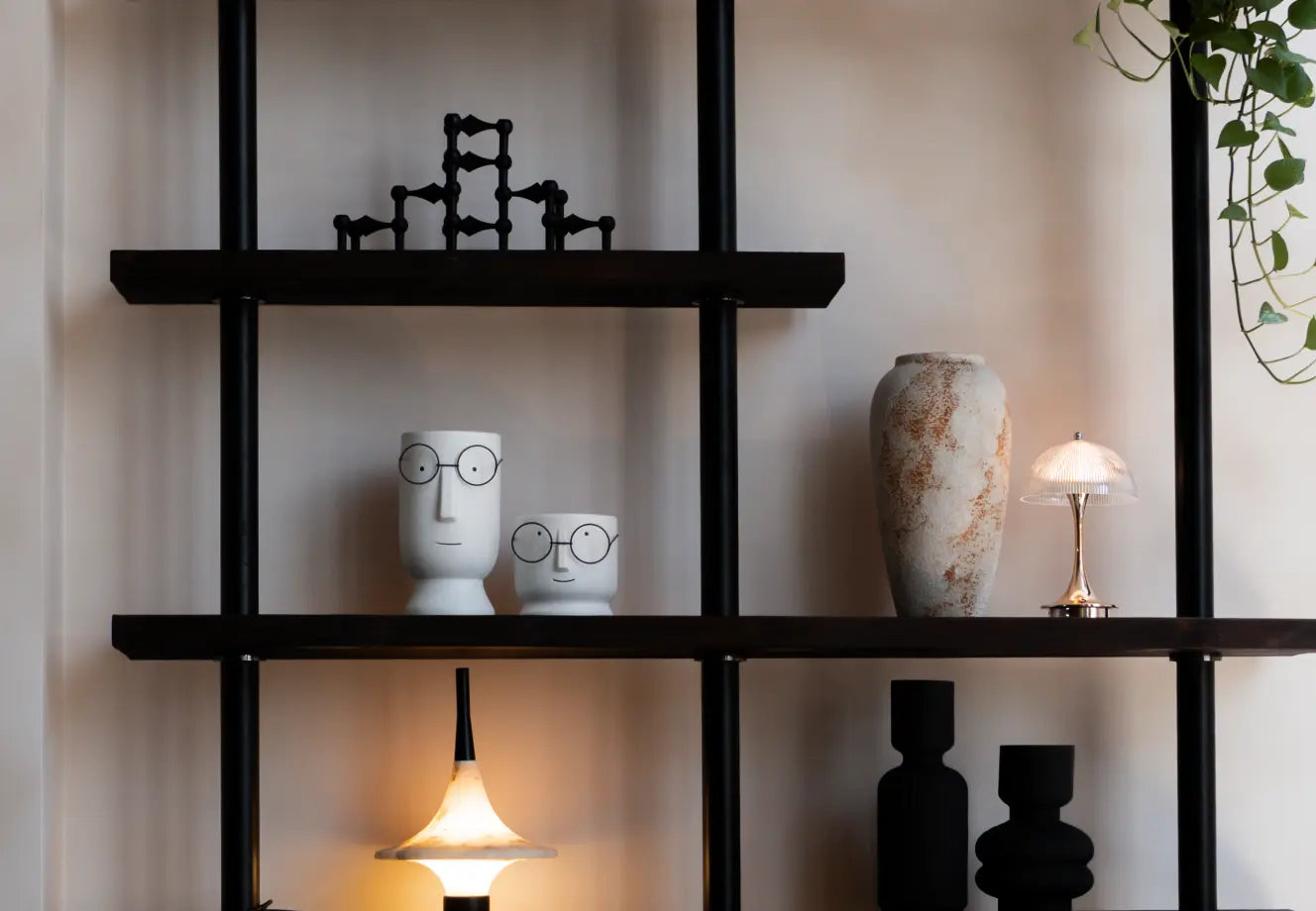 A Practical Shelf Styling Guide That Actually Works