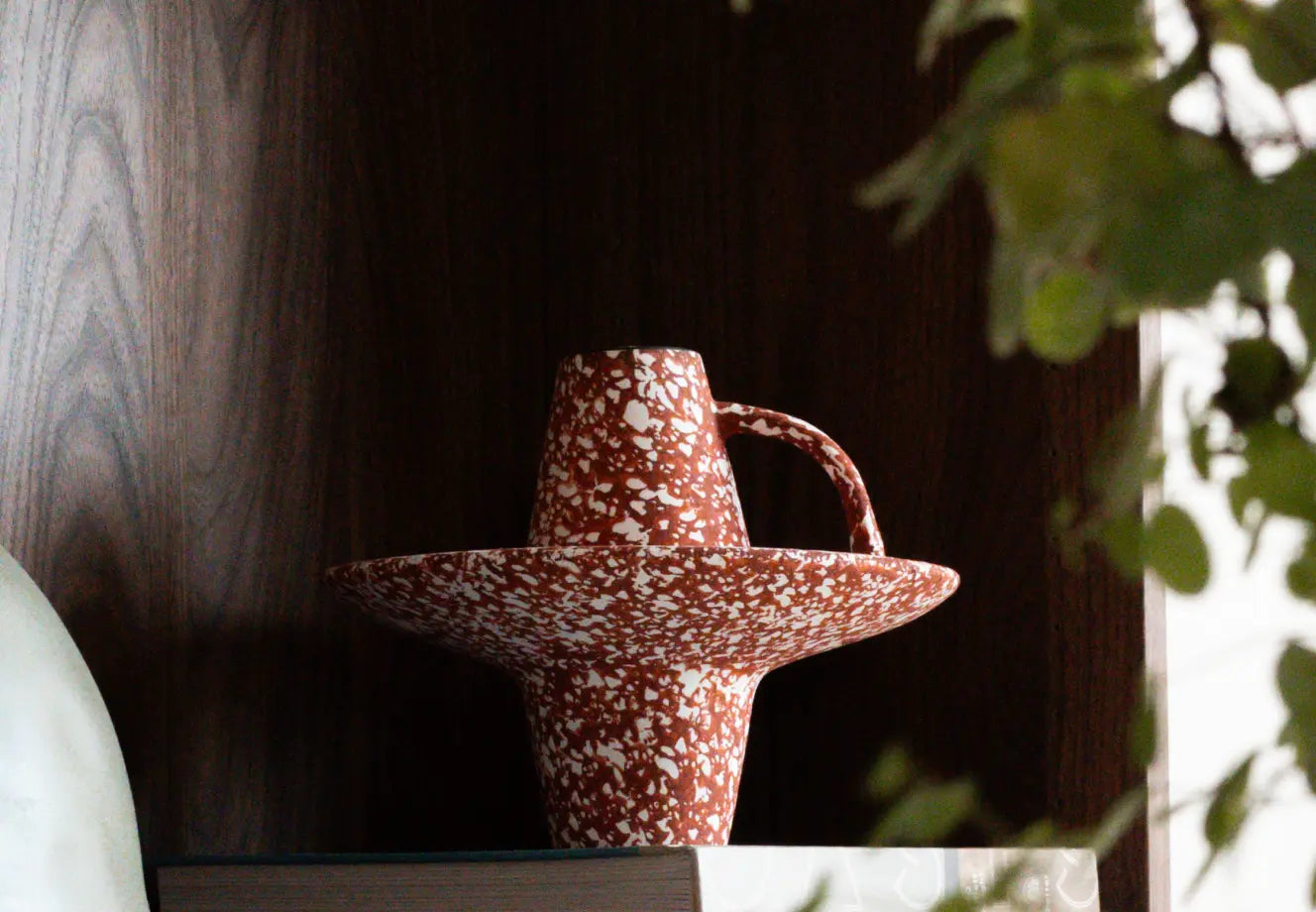 How to Choose the Perfect Flower Vase for Your Home: Size, Style & Placement Guide