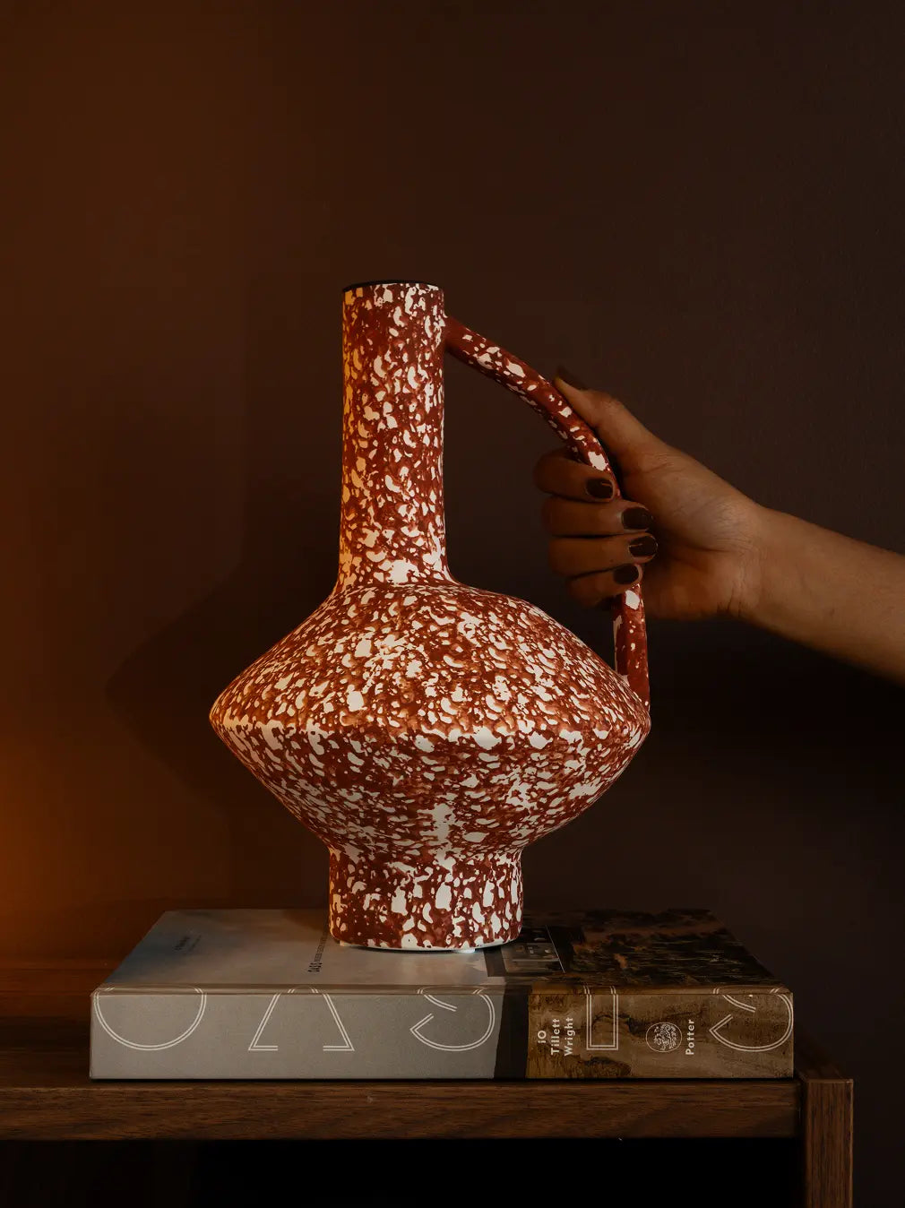Ferro Arc Ceramic Vase