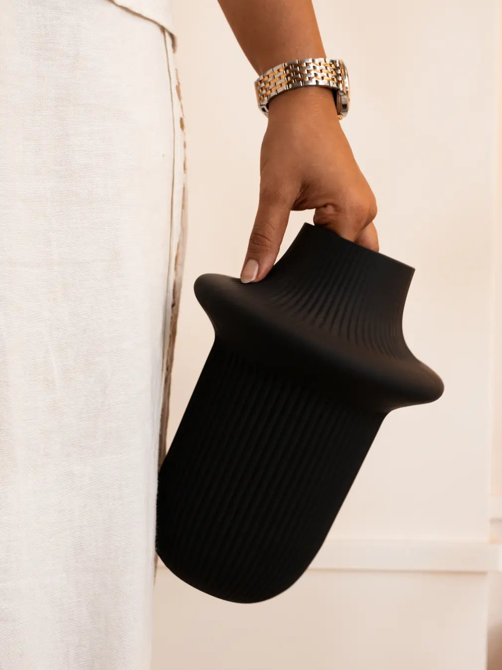 Halo Black Glass Vase