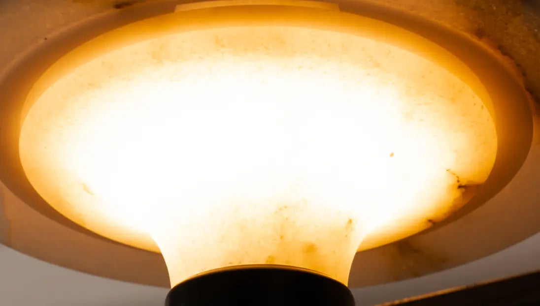 Close-up of Gharko Lattu Marble Table Lamp LED warm white lighting