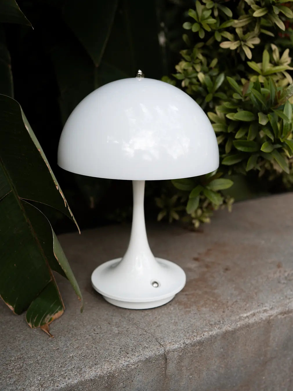 Nova Pure White Portable Mushroom Lamp