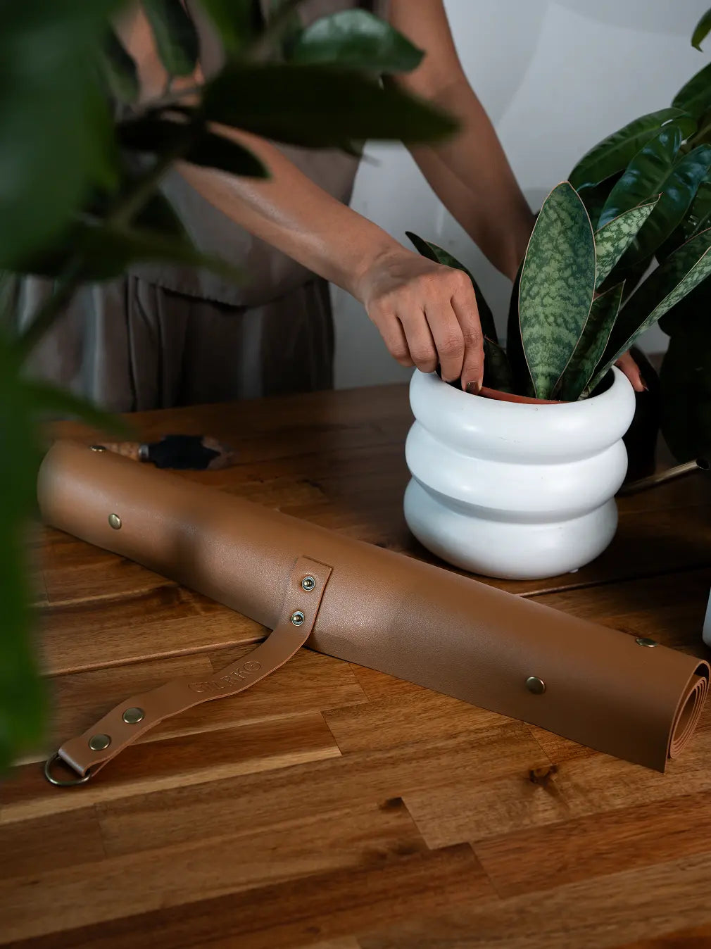 Planter Mat Solum Brown Potting Mat - Plant Potting Mat | Gharko